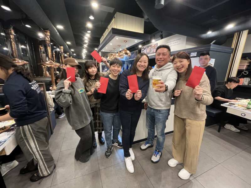 烤肉大快樂、遊戲送紅包，整桌都是 adGeek 的歡笑聲！